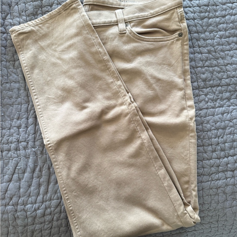 Banana Republic Beige Tapered Fit Pants